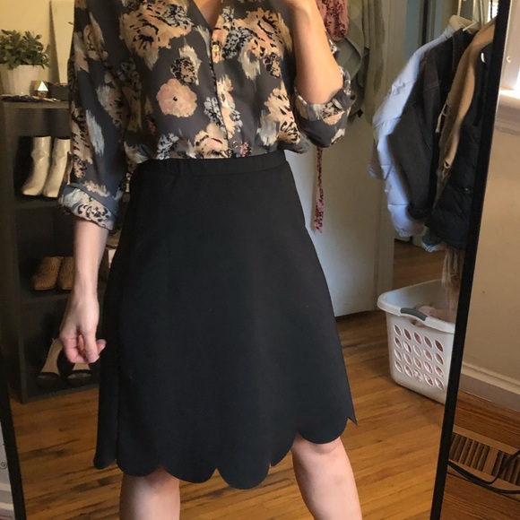 Black dress skirt - Picture 1 of 4